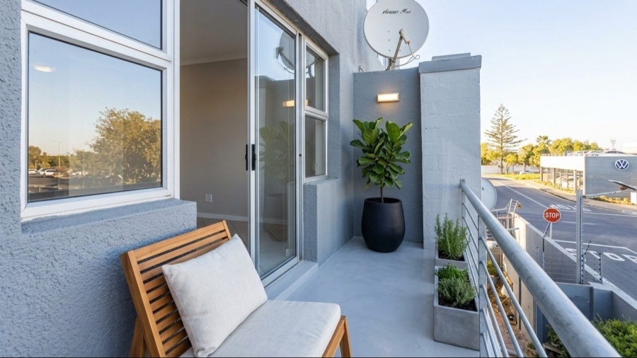 1 Bedroom Property for Sale in Parklands Western Cape